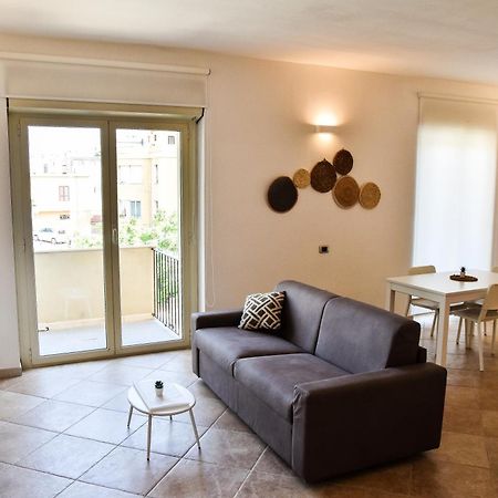 Sunshine Apartment - Appartamento Vicino Al Mare, Cagliari, Sardinia 外观 照片