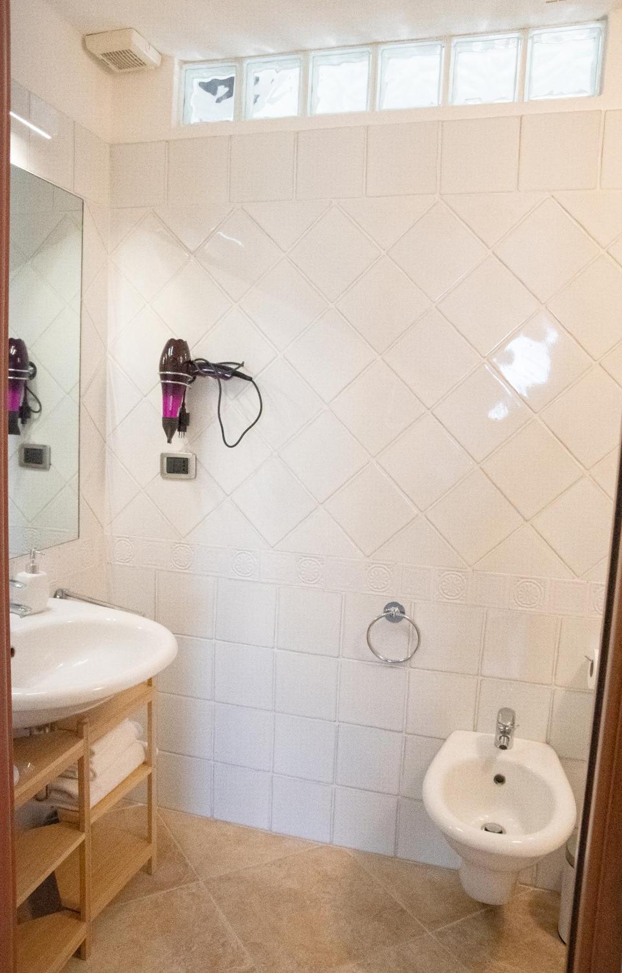 Sunshine Apartment - Appartamento Vicino Al Mare, Cagliari, Sardinia 外观 照片